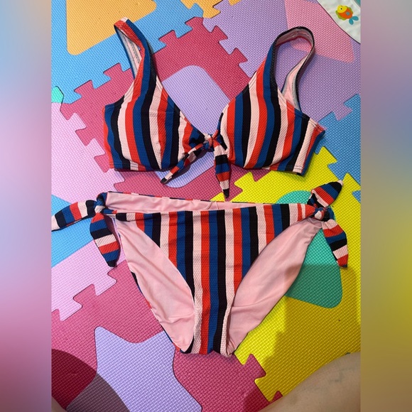 Kate Spade swimsuit - Picture 1 of 4